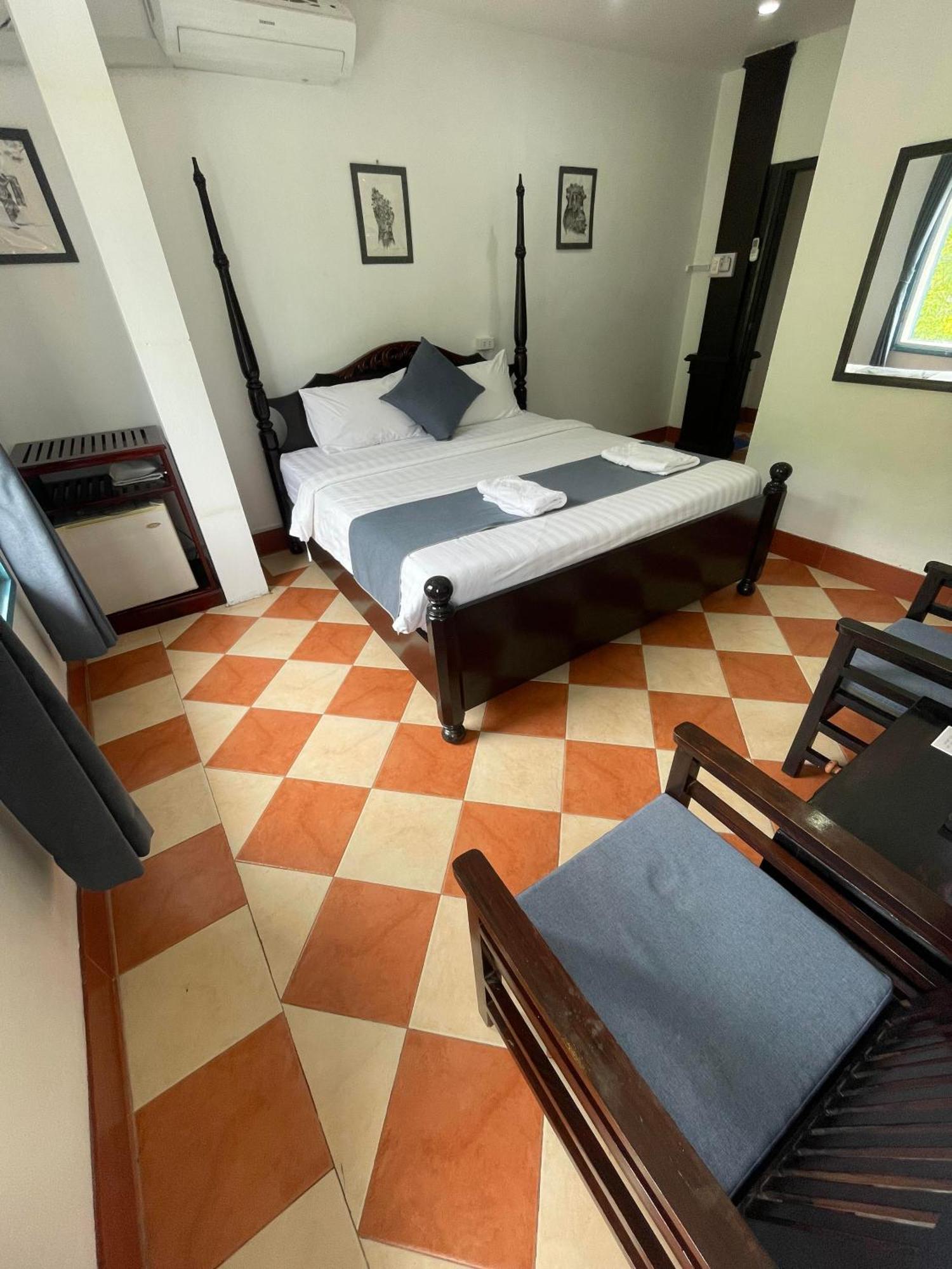 Villa Merry Lao Ban Aphay ルアンパバーン エクステリア 写真