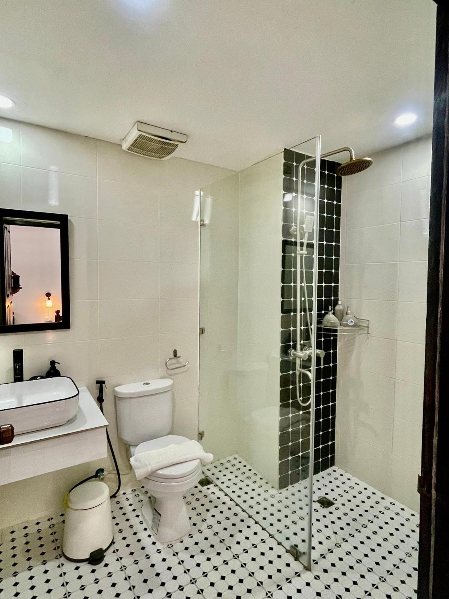 Villa Merry Lao Ban Aphay ルアンパバーン エクステリア 写真